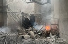 РФ ударила по п’ятиповерхівці в Ізюмі: під завалами люди