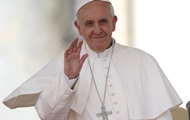 Папа Римський Франциск у молодості працював вибивайлом у нічному клубі