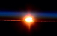 Астронавты показали затмение Солнца из космоса 