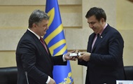 Для чего Порошенко ввел в игру Саакашвили - Bloomberg