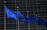 ЕС продлил санкции в отношении трех украинских экс-чиновников