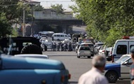 Захватчики полиции в Ереване отказались сдаваться