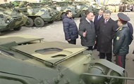 Порошенко передал в зону АТО бракованные броневики – Савченко