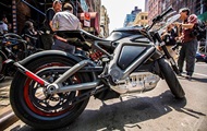 Harley-Davidson     -  