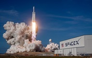 SpaceX уволит около 600 сотрудников – СМИ