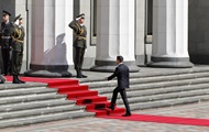 Зеленский заявил, что Киев готов к диалогу с РФ Зеленский заявил, что Киев готов к диалогу с РФ
