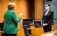 Меркель провела зустріч з Тихановською