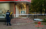 Житель Днепра прыгнул с 8 этажа и упал на женщину