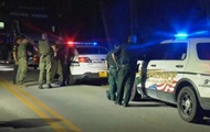 In Florida, teenagers staged a shootout with police