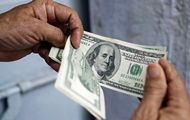 Украинцы увеличивают продажу валюты