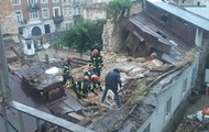 A wall of an uninhabited house collapsed in Lviv: a man died