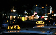 In Kiev, a taxi driver beat an Italian