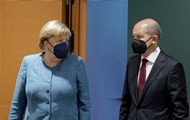 Merkel congratulates Scholz on the victory