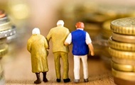С января увеличили страховой стаж и пенсионный возраст