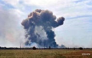 З'явилися нові супутникові знімки аеродрому у Криму після вибухів