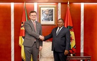 Кулеба зустрівся з президентом Мозамбіку