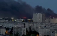 Небо над Киевом затянуло черным дымом