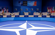 Вберегтися від розвалу: як Путін може "промацати" міцність НАТО
