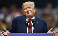 Трампу не удается отвлечь внимание американцев от дела Эпштейна – СМИ