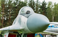 В Венгрии на военном аэродроме сняли детали с МиГ-29