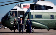 На авиабазу, где расположен самолет Трампа, прибыл подозрительный пакет