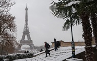 Снегопад в Париже привел к отмене рейсов