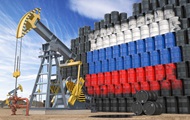 РФ потеряла почти половину нефтяных доходов