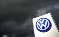 Прибыль Volkswagen упала почти вдвое