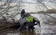 В Киеве из Днепра вытащили дрон с боевой частью
