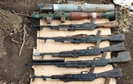 В Україні виявили 20 схронів зі зброєю