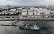 Запасы нефти близки к  операционному минимуму  - СМИ