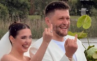 Юморист из Леви на джипі женился