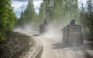 НАТО через Росію посилює оборону "новачків"