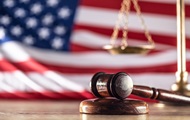 Суд у США заблокував збір Трампа на візи
