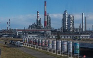 Один из крупнейших НПЗ России остановил работу после атаки Украины — СМИ