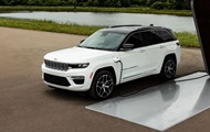 Jeep отзывает более 328 тысяч внедорожников