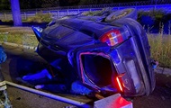 У Києві авто впало з мосту: водій загинув