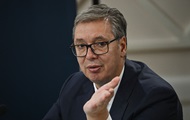 Президент Сербії Вучич подав у відставку