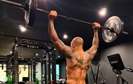Легендарный Анри поразил своей физической формой