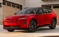 Toyota обновила кроссовер Crown Signia