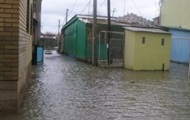 На півдні України затопило дві сотні будинків: 114 осіб евакуйовані, припинено електро- і водопостачання