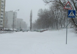 Стой, снег идет: киевские таксисты резко взвинтили цены на проезд