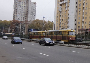 Движение скоростного трамвая в Киеве возобновлено