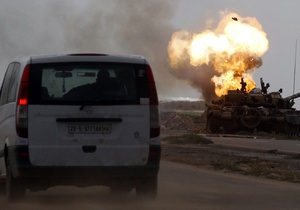 Би-би-си: Жертвами авиаудара коалици по войскам Каддафи стали семеро мирных жителей