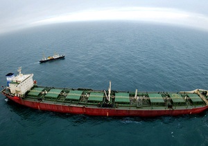 На греческом танкере, проходившем Ла-Манш, скончались трое российских моряков