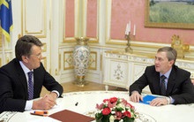 Ющенко дал Черновецкому орден
