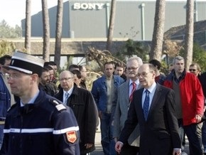 Во Франции рабочие захватили в заложники руководство завода Sony