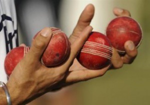Гравець в крикет помер від удару м яча в голову