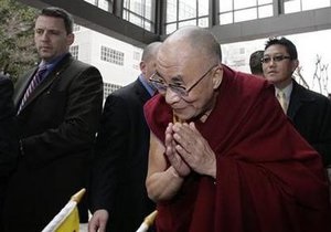 Далай-Лама прибыл в США для встречи с Обамой