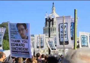 Манифестанты в Вашингтоне выразили протест против слежки